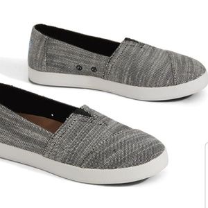TOMS Avalon Slip-on Sneaker